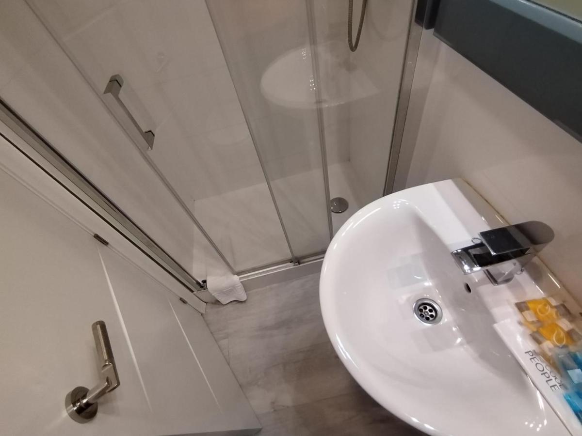 Apartamento Para 4 - Puerta Del Sol Madrid Bagian luar foto