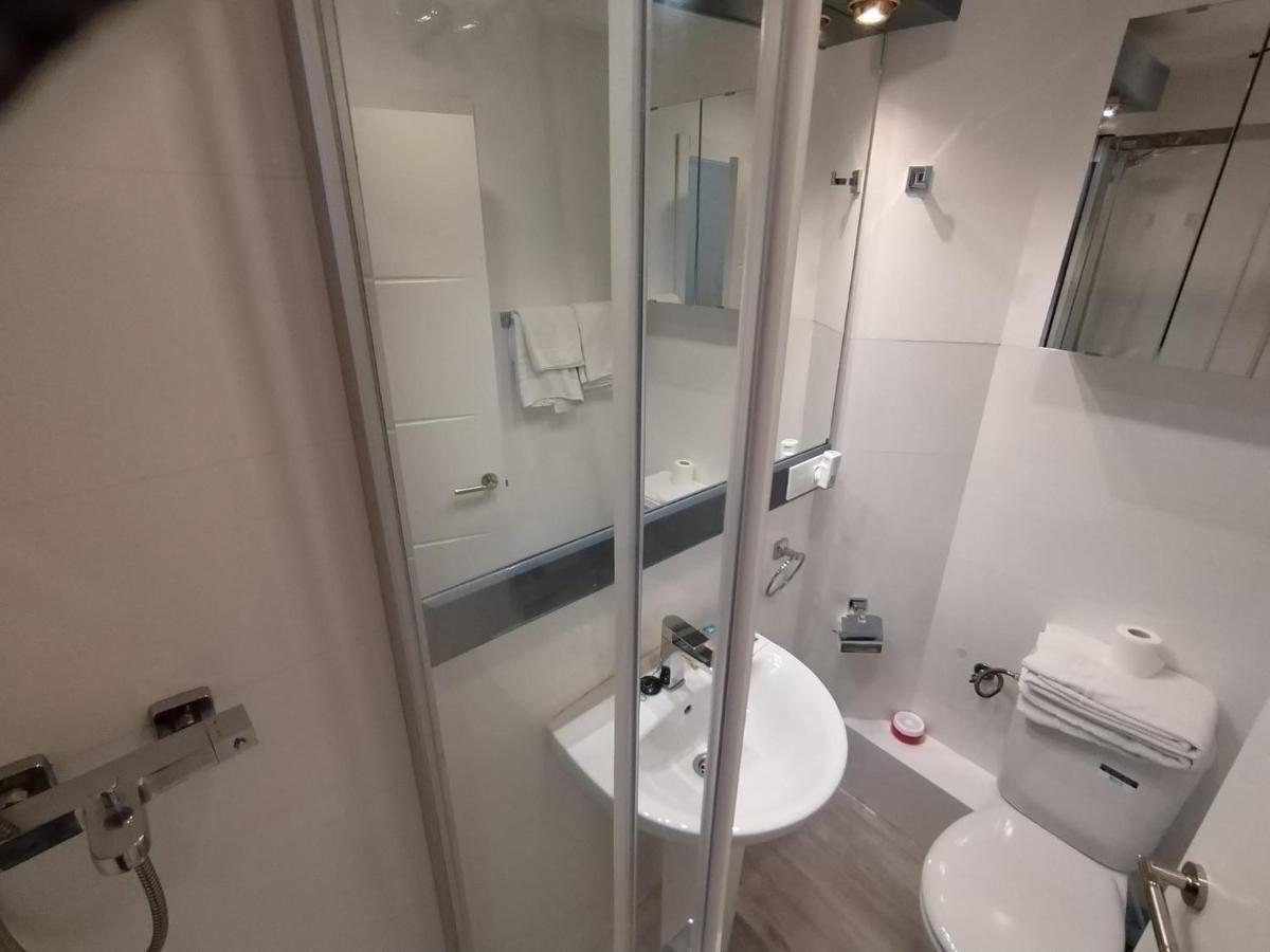 Apartamento Para 4 - Puerta Del Sol Madrid Bagian luar foto